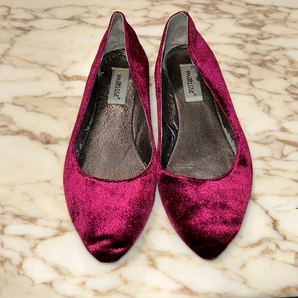 Matisse Velvet Flats Size 8.5